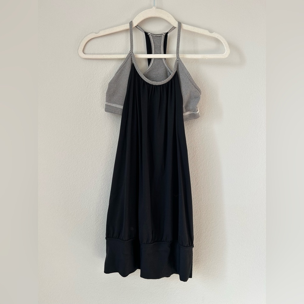 Lululemon workout bra-top